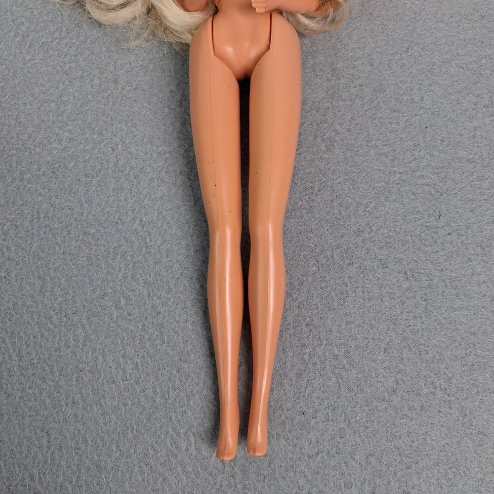 Classic Superstar Era Barbie Doll Long Blonde Hair Pearl Earrings & Ring Nude